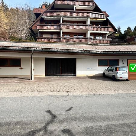 Auszeit Am Berg Apartamento Lenzkirch Exterior foto